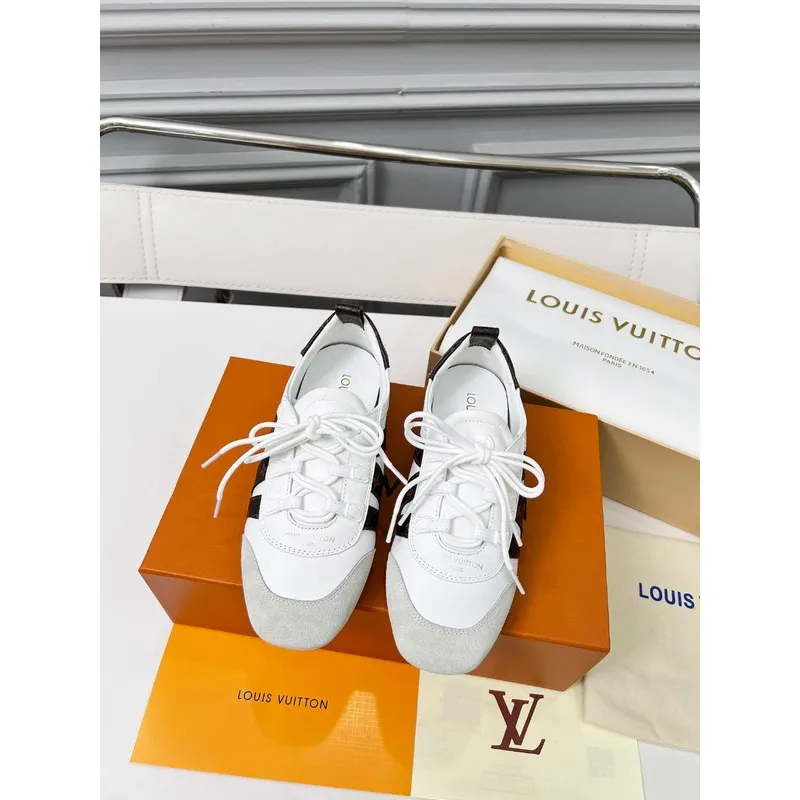 Gucci Shoes for Women Gucci Sneakers #A51355
