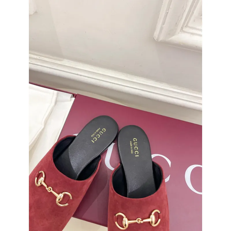 Gucci Shoes for Womens Gucci Slippers #A55911