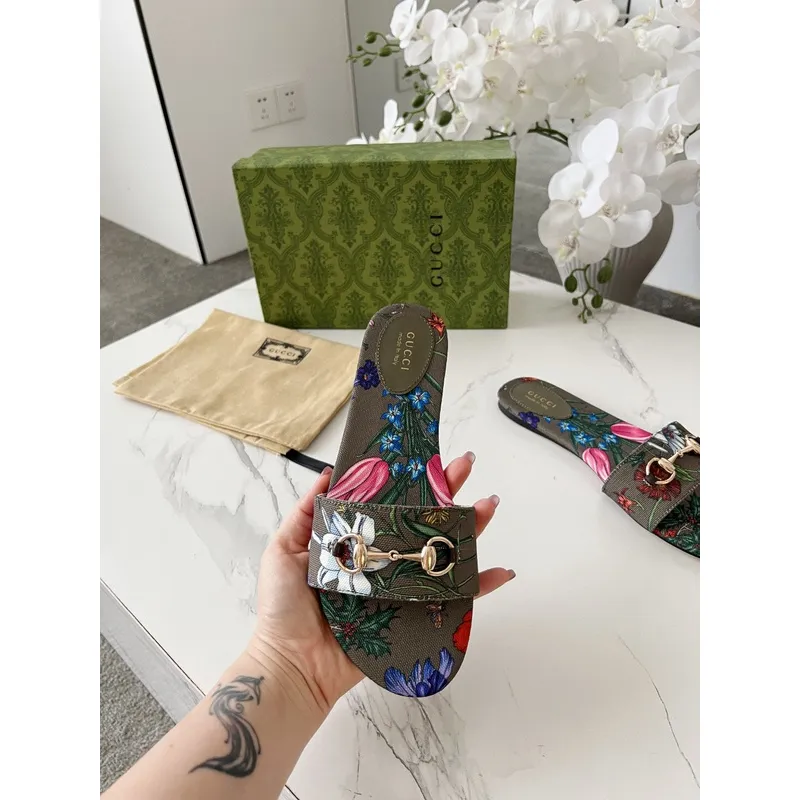 Gucci Shoes for Womens Gucci Slippers #A52045