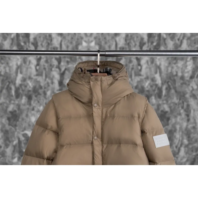 Burberry Coats/Down Jackets #A57030