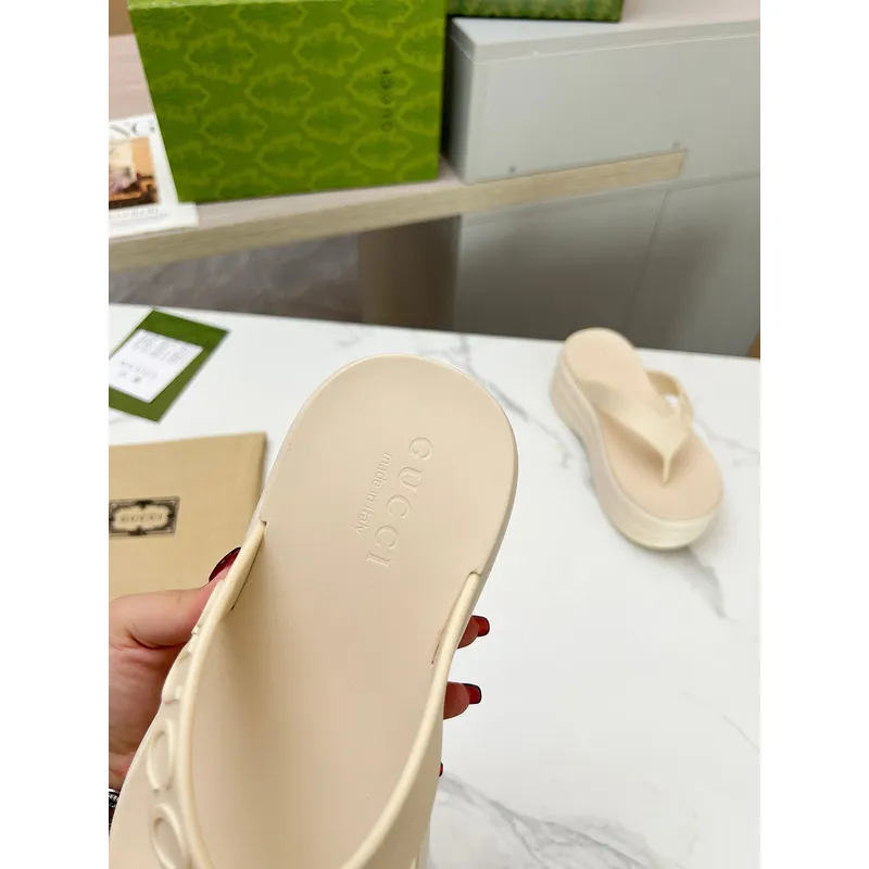 Gucci Shoes for Womens Gucci Slippers #A52469