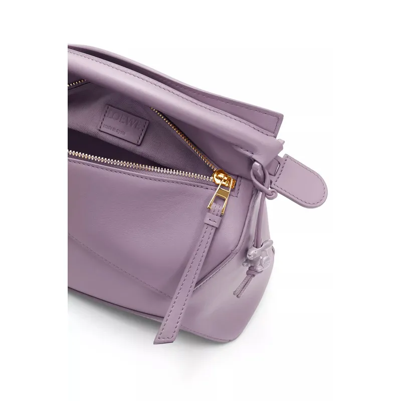 Loewe Puzzle Bag In Soft Lavender Leather With Branded Strap And Geometric Design #A50220
