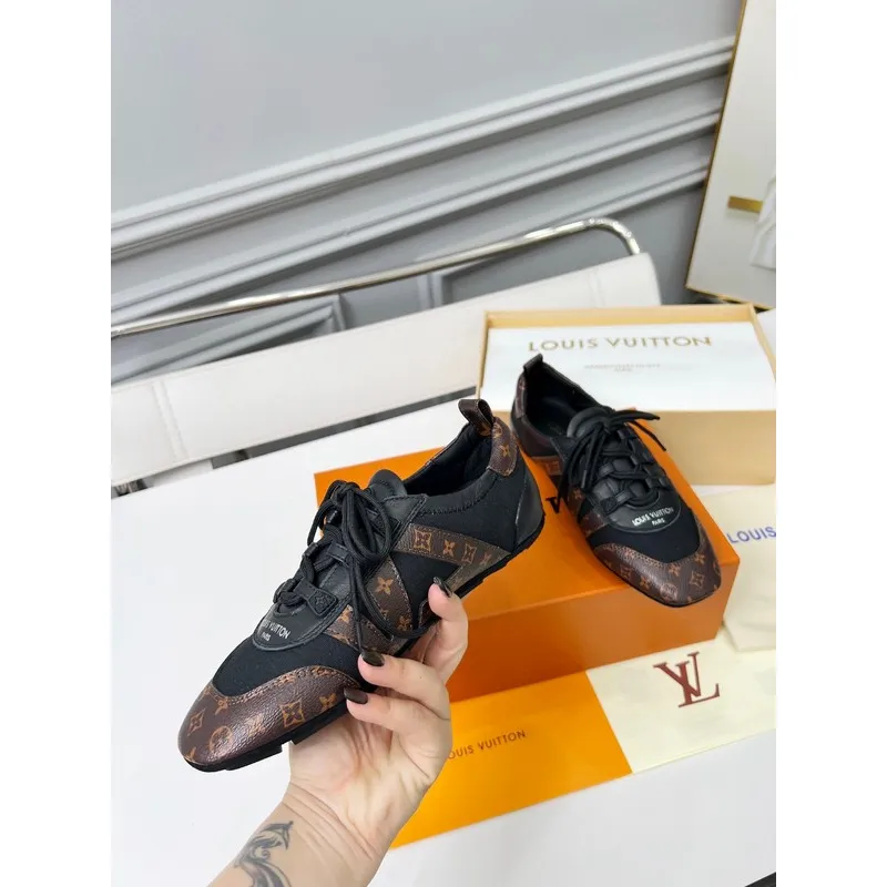 Gucci Shoes for Women Gucci Sneakers #A51354