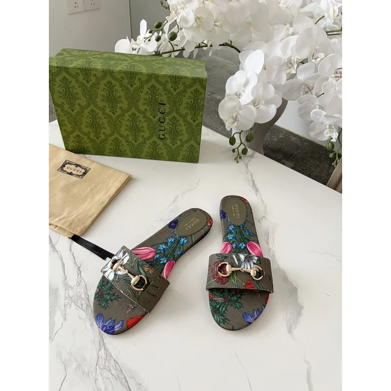 Gucci Shoes for Womens Gucci Slippers #A52045