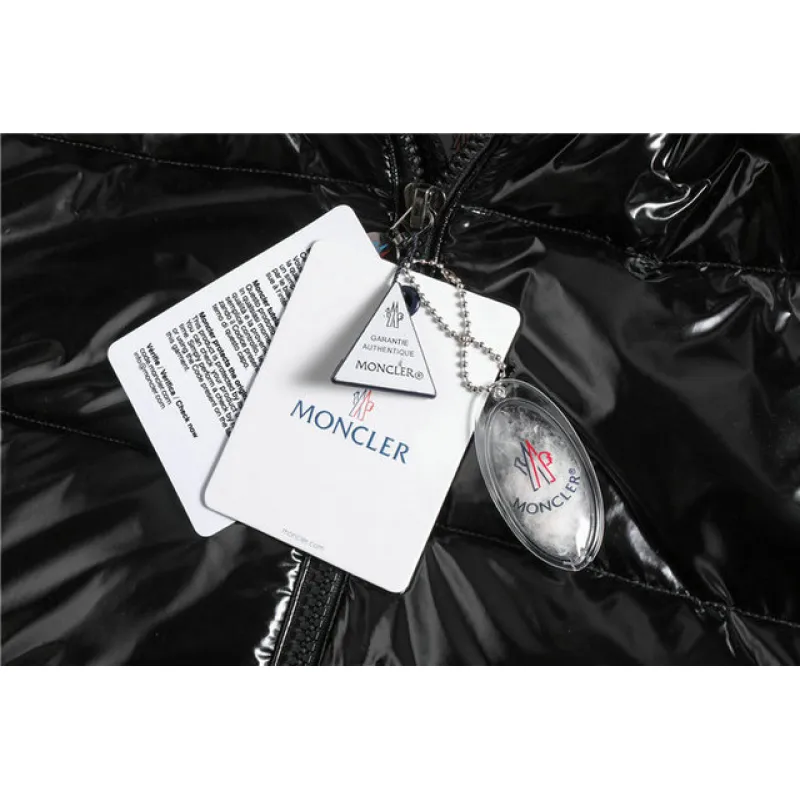 Moncler Jackets for Men #9103303