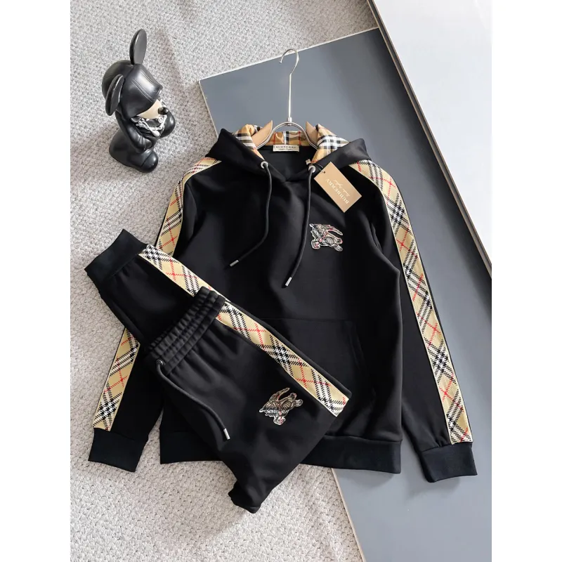 Burberry Tracksuits for Mens long tracksuits #A58878
