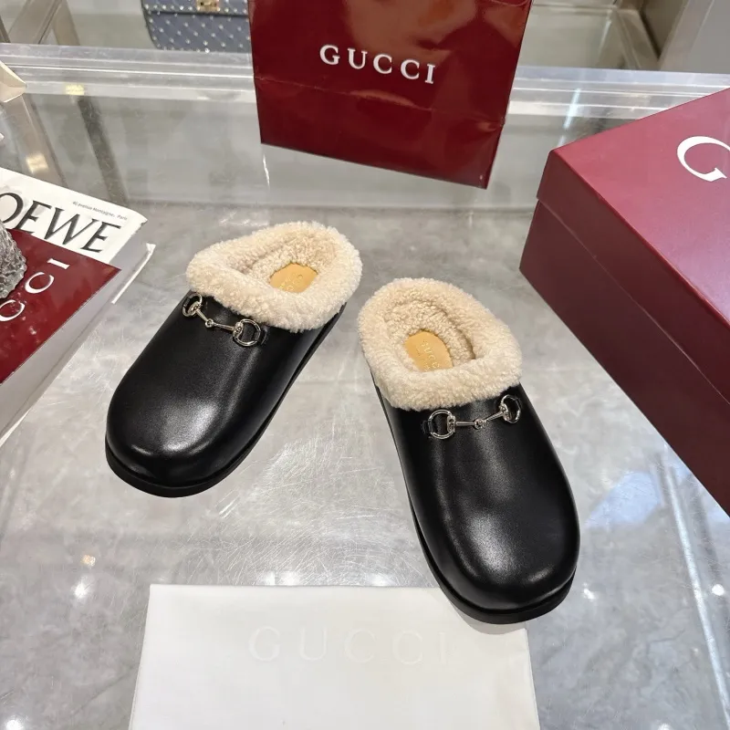 Gucci Shoes for Womens Gucci Slippers #A55132
