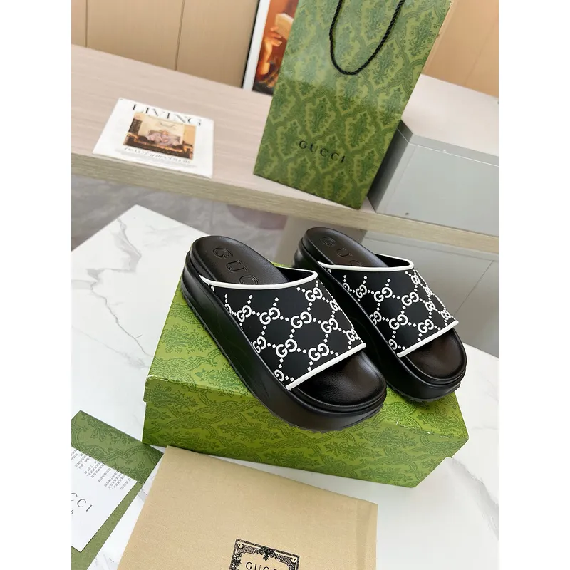 Gucci Shoes for Womens Gucci Slippers #A52471