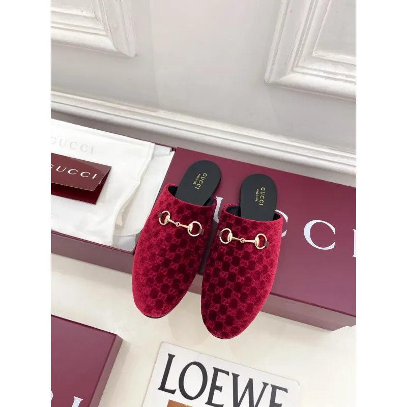 Gucci Shoes for Womens Gucci Slippers #A55908