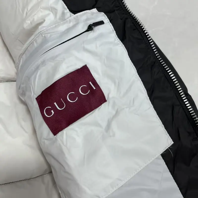Gucci Black Puffer Jacket With White Stripes Unisex Style #A54548 Gucci Black Puffer Jacket With White Stripes Unisex Style #A54548