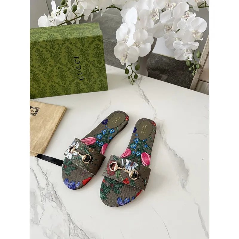 Gucci Shoes for Womens Gucci Slippers #A52045