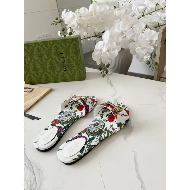Gucci Shoes for Womens Gucci Slippers #A52046