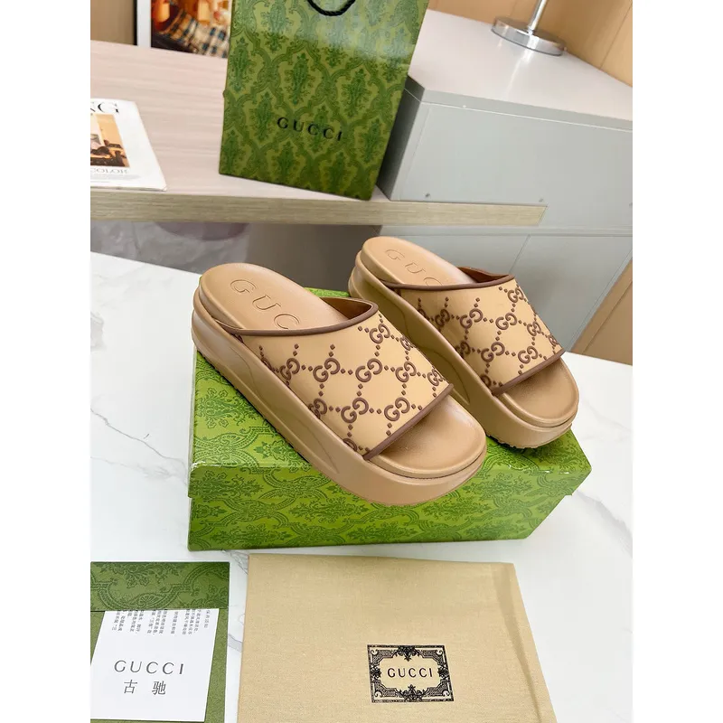 Gucci Shoes for Womens Gucci Slippers #A52471
