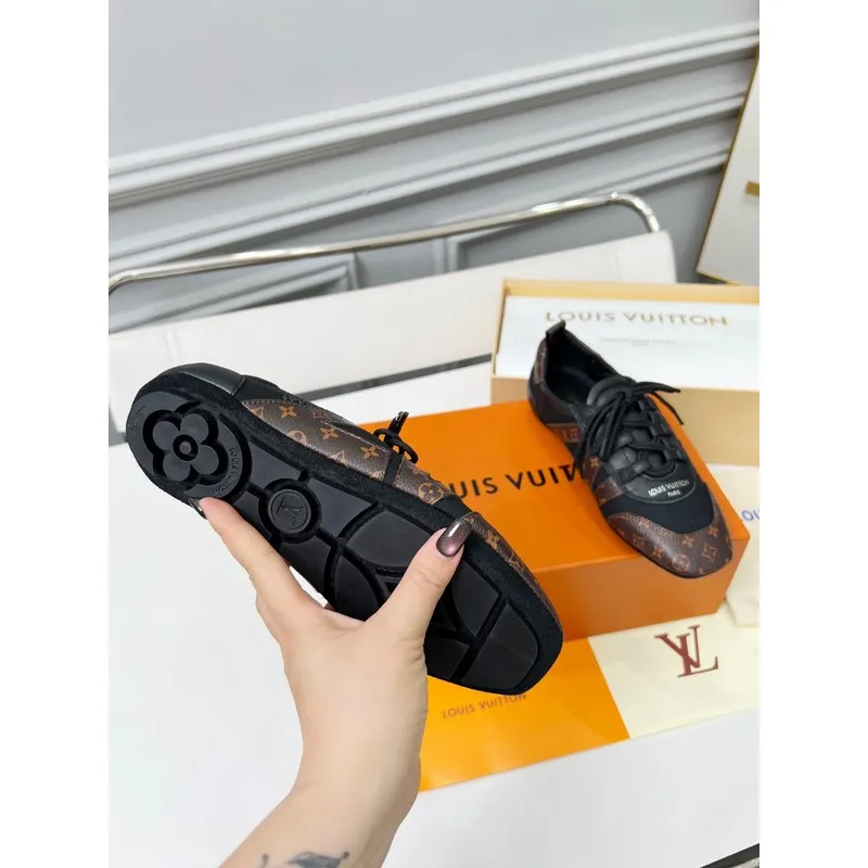 Gucci Shoes for Women Gucci Sneakers #A51354