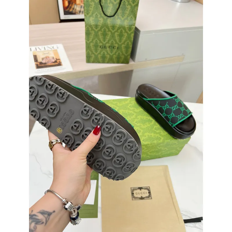 Gucci Shoes for Womens Gucci Slippers #A52471