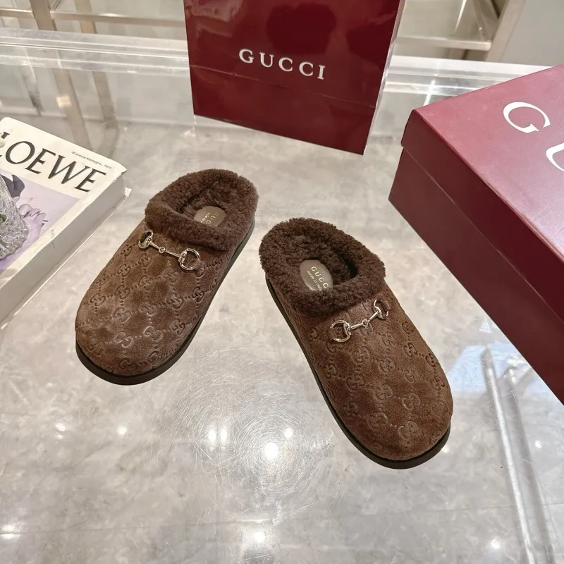 Gucci Shoes for Womens Gucci Slippers #A55124