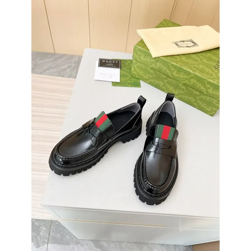 Gucci Shoes for Women Gucci Sneakers #A44498