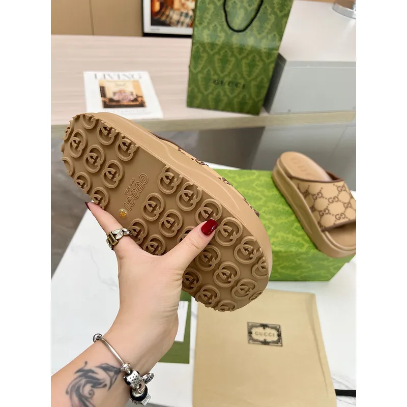 Gucci Shoes for Womens Gucci Slippers #A52471