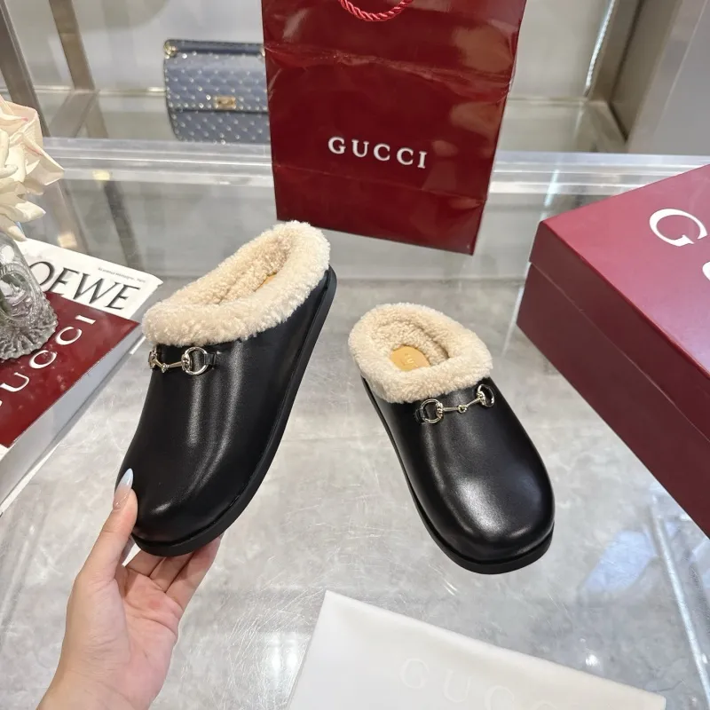 Gucci Shoes for Womens Gucci Slippers #A55132