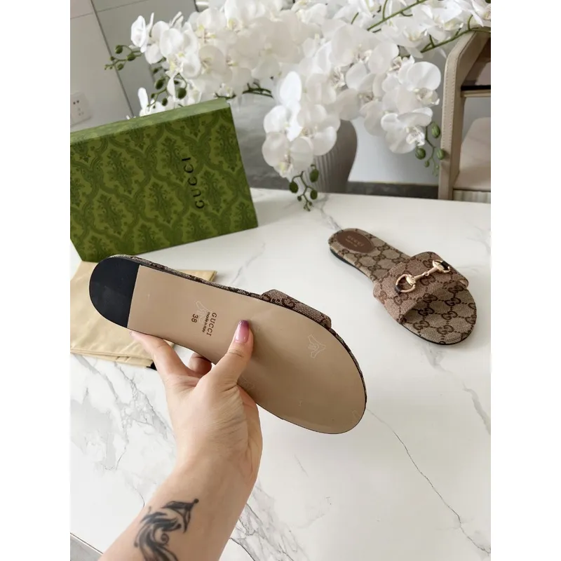 Gucci Shoes for Womens Gucci Slippers #A52047