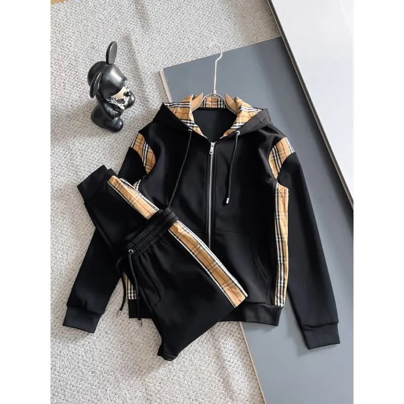 Burberry Tracksuits for Mens long tracksuits #A58848
