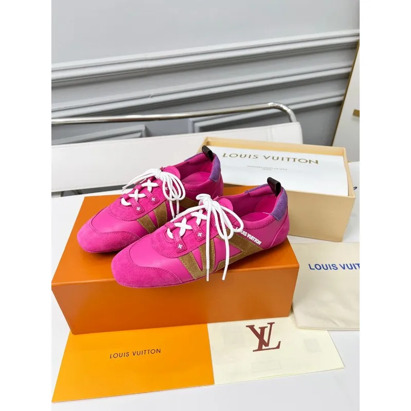 Gucci Shoes for Women Gucci Sneakers #A51356