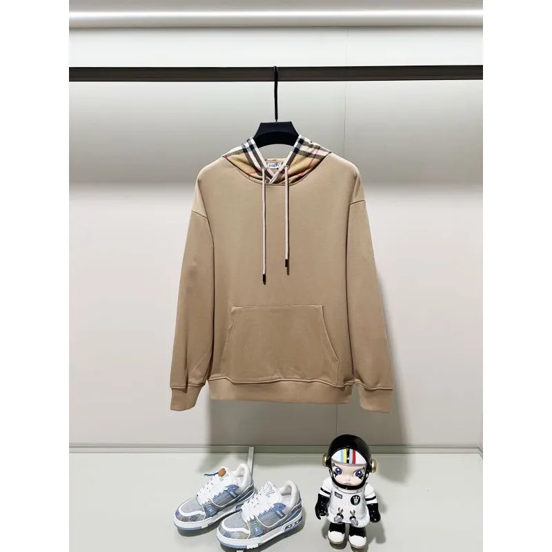 Burberry - Style Beige Hoodie With Iconic Checkered Hood Lining #A54445