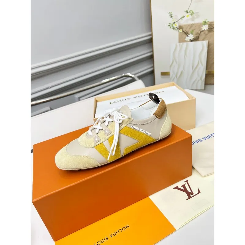 Gucci Shoes for Women Gucci Sneakers #A51357