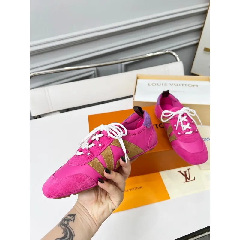 Gucci Shoes for Women Gucci Sneakers #A51356