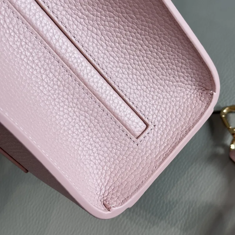 Burberry Handbag Two Tone Leather &amp Gold “TB” Logo Epitomizing Sophisticated Elegance size:27×11×20cm #A54200