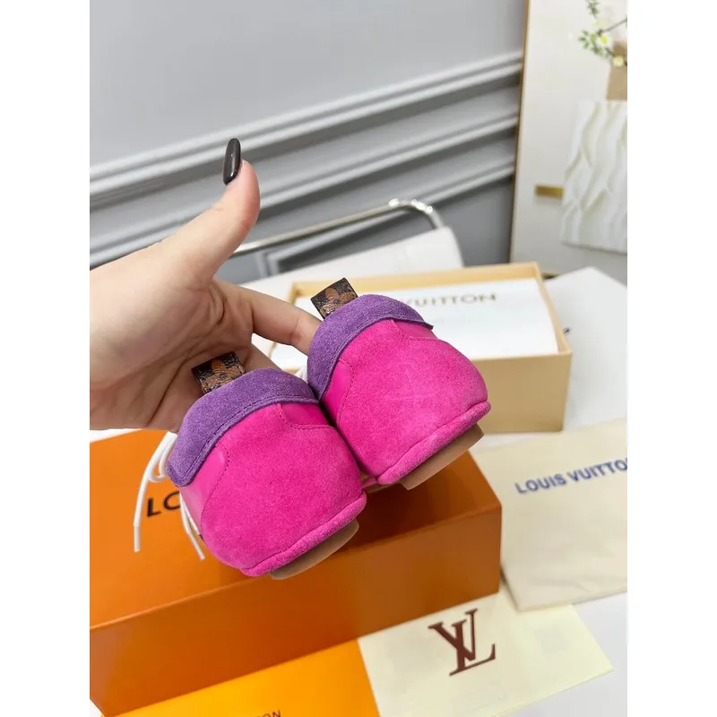 Gucci Shoes for Women Gucci Sneakers #A51356