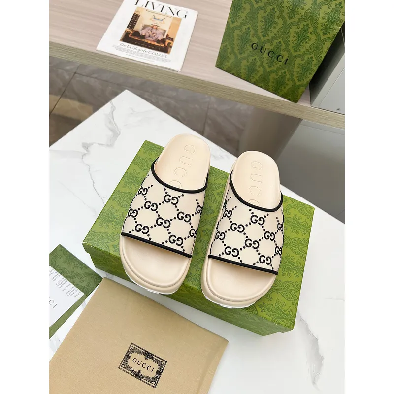 Gucci Shoes for Womens Gucci Slippers #A52471