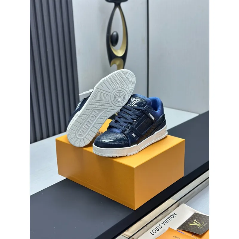 Louis Vuitton Shoes for Louis Vuitton Unisex Shoes #A62090