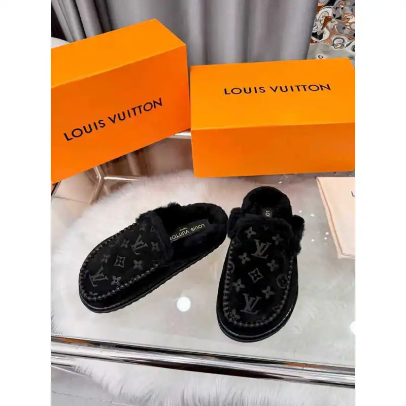 Louis Vuitton Shoes for Womens Louis Vuitton Slippers #A58617 Louis Vuitton Shoes for Womens Louis Vuitton Slippers #A58617