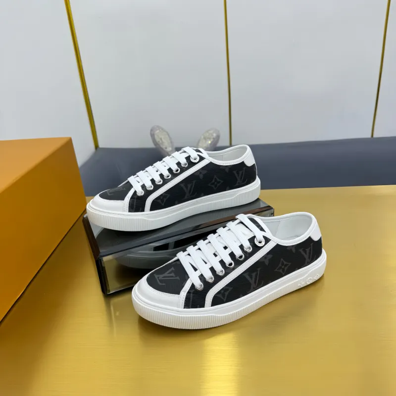 Louis Vuitton Shoes for Womens Louis Vuitton Sneakers #A57825