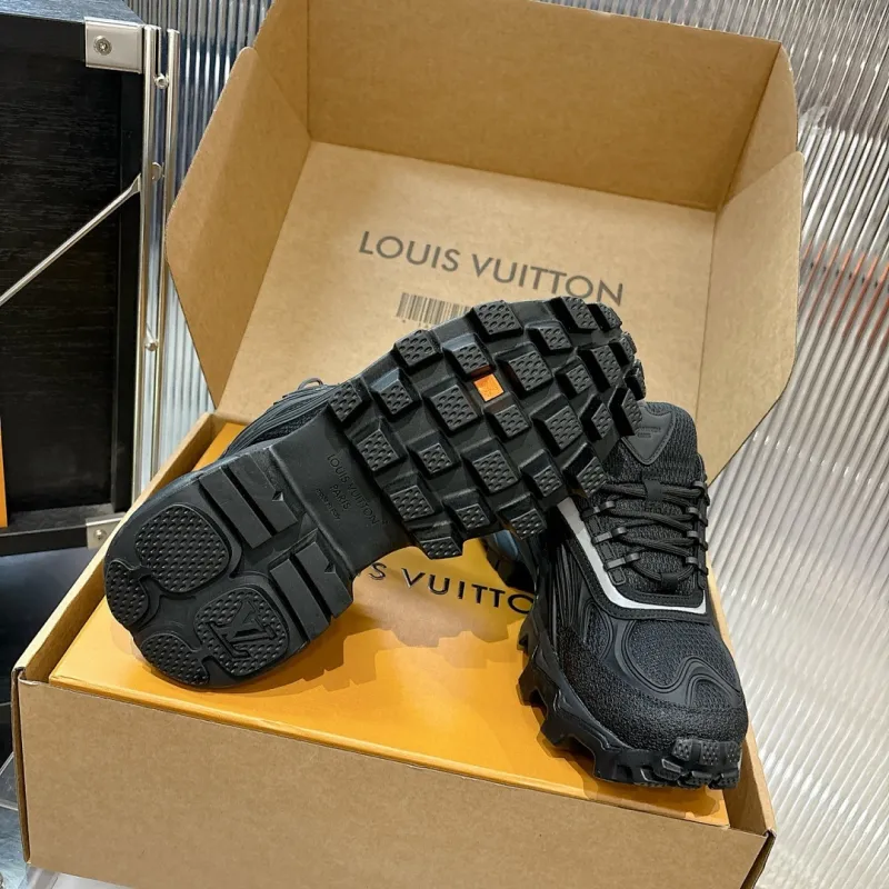 Louis Vuitton Shoes for Mens Louis Vuitton Sneakers #A62704
