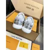 Louis Vuitton Shoes for Womens Louis Vuitton Sneakers #A49594