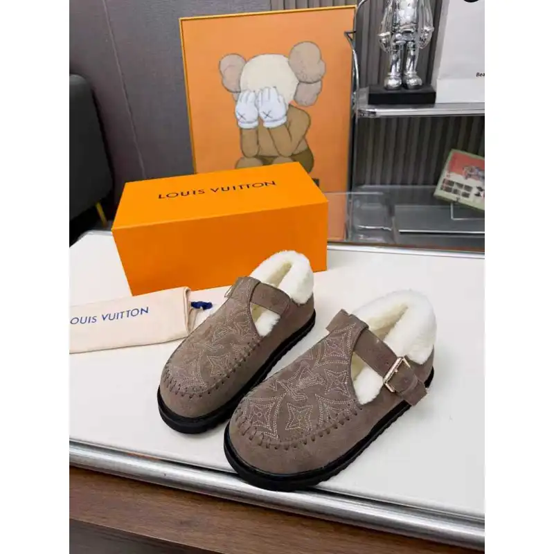 Louis Vuitton Shoes for Womens Louis Vuitton Slippers #A58619 Louis Vuitton Shoes for Womens Louis Vuitton Slippers #A58619