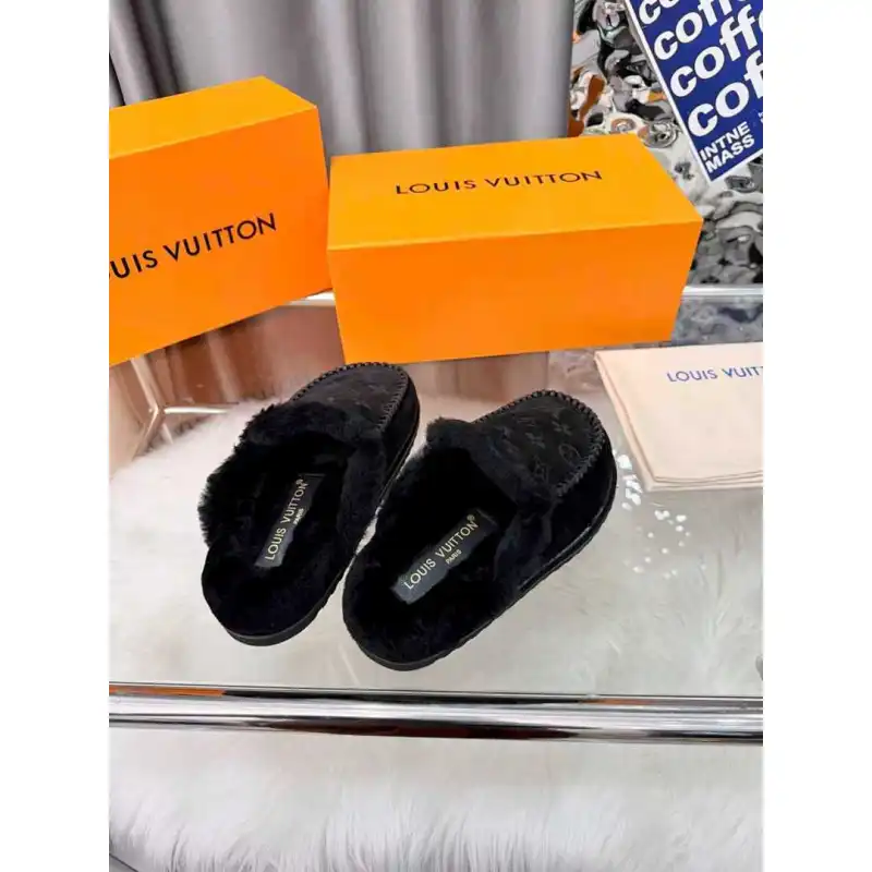 Louis Vuitton Shoes for Womens Louis Vuitton Slippers #A58617 Louis Vuitton Shoes for Womens Louis Vuitton Slippers #A58617