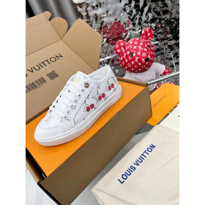 Louis Vuitton Shoes for Womens Louis Vuitton Sneakers #A53322