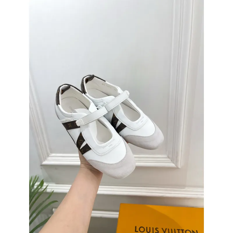 Louis Vuitton Shoes for Womens Louis Vuitton Sandals #A64324