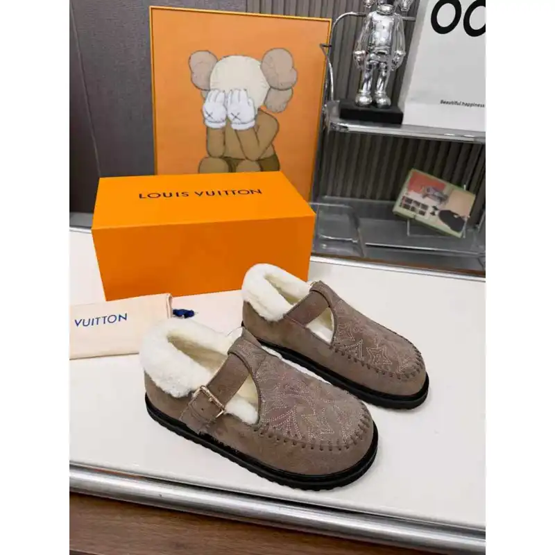 Louis Vuitton Shoes for Womens Louis Vuitton Slippers #A58619 Louis Vuitton Shoes for Womens Louis Vuitton Slippers #A58619