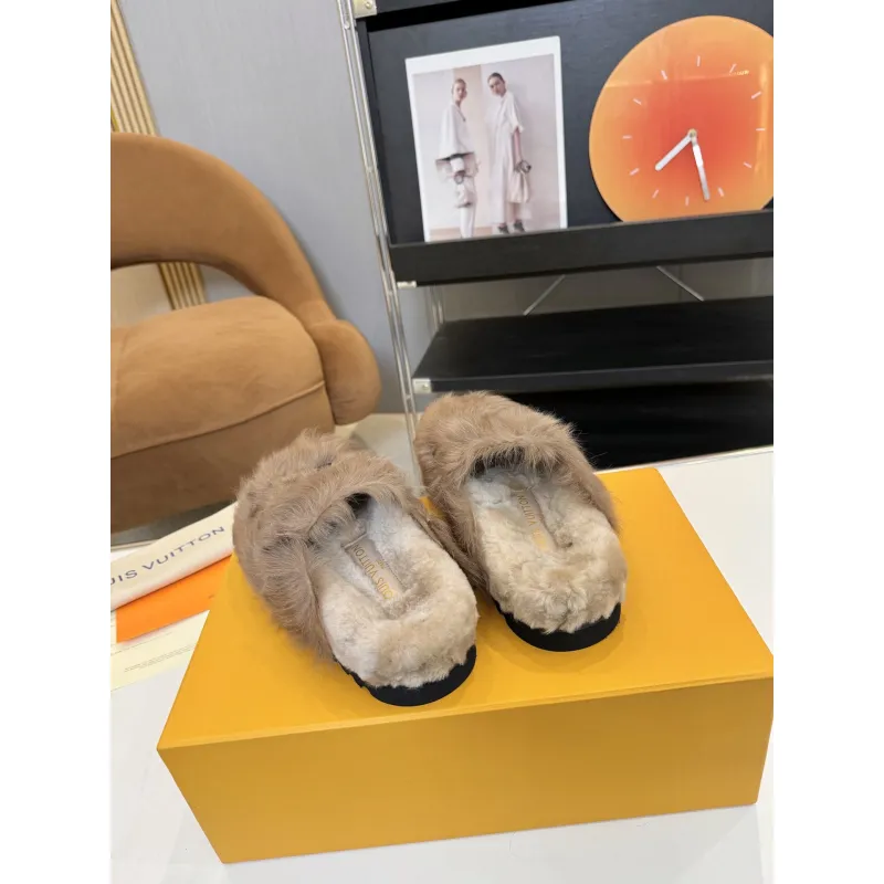 Louis Vuitton Cozy Fluffy Slippers with Leather Straps and Brand Embellishments #A54594
