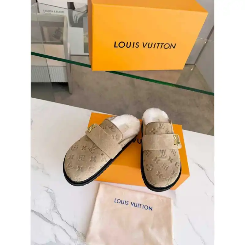 Louis Vuitton Shoes for Womens Louis Vuitton Slippers #A58626