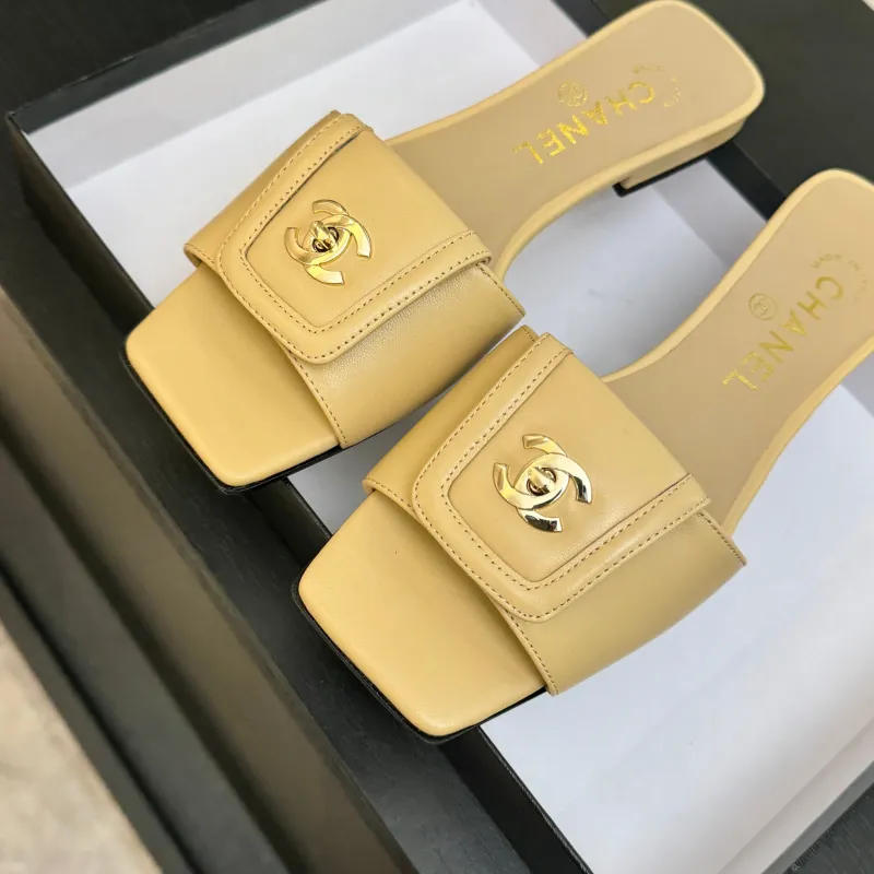Chanel shoes for Womens Chanel slippers #A62878