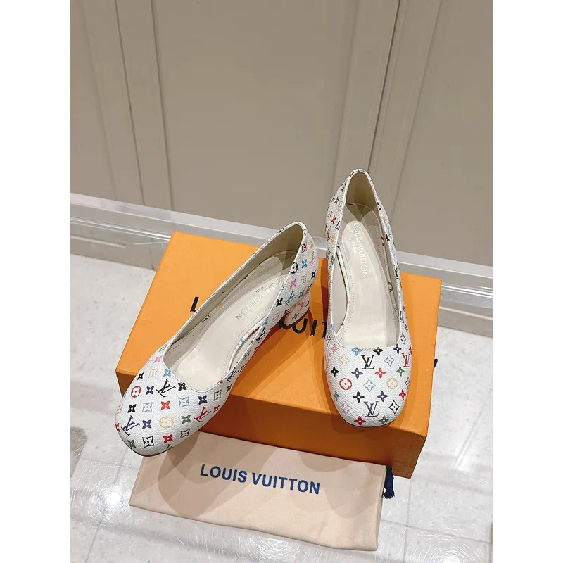 Louis Vuitton Shoes for Womens Louis Vuitton Pumps #A49570