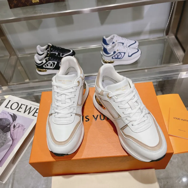 Louis Vuitton Shoes for Womens Louis Vuitton Sneakers #A37380