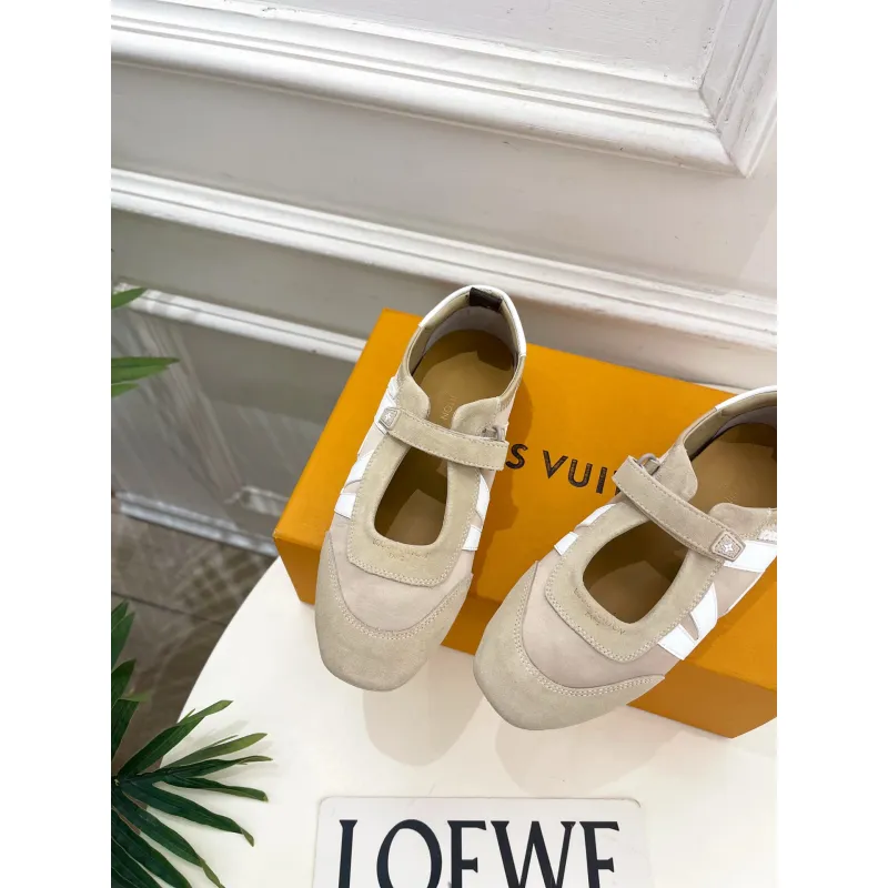 Louis Vuitton Shoes for Womens Louis Vuitton Sandals #A64327