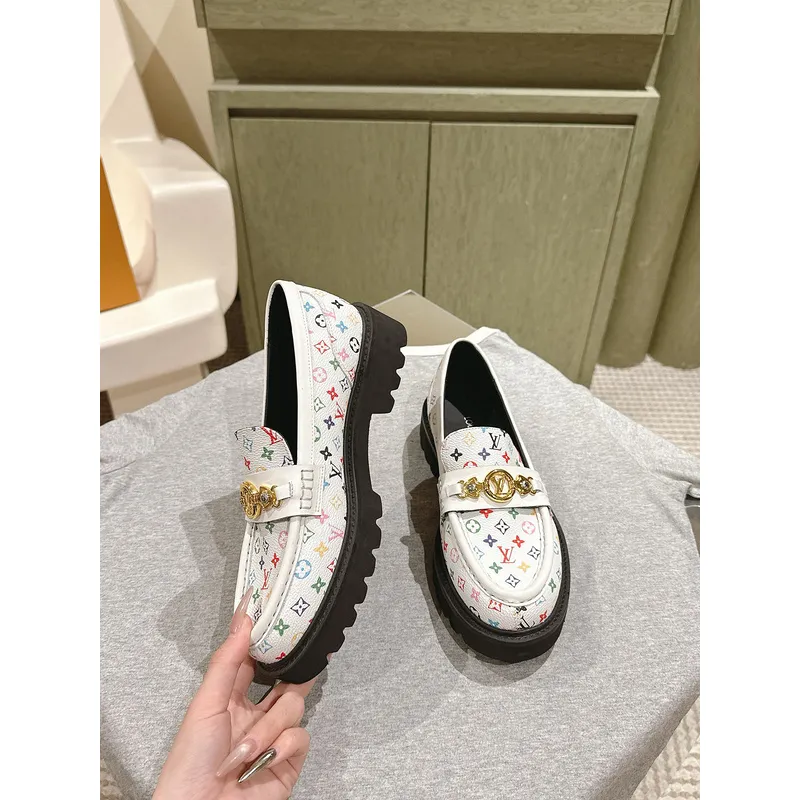 Louis Vuitton Shoes for Womens Louis Vuitton Sneakers #A50204