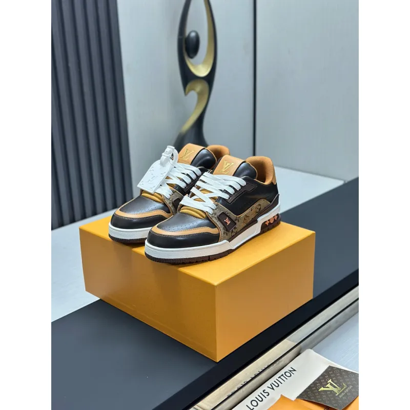 Louis Vuitton Shoes for Louis Vuitton Unisex Shoes #A62091